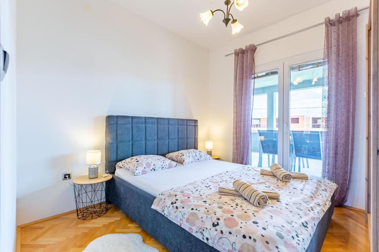 Rs Two Bedroom Apartment Sukosan Luaran gambar